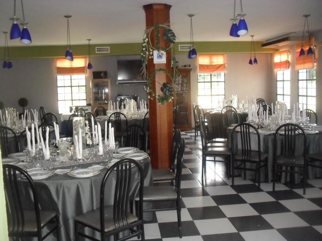 Hostal San Luis Almodóvar del Río Esterno foto
