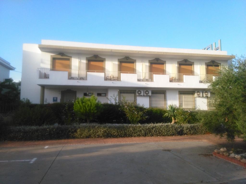 Hostal San Luis Almodóvar del Río Esterno foto