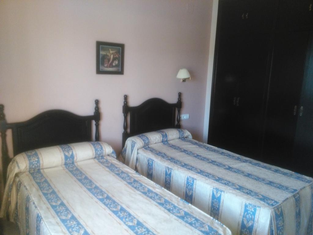 Hostal San Luis Almodóvar del Río Esterno foto
